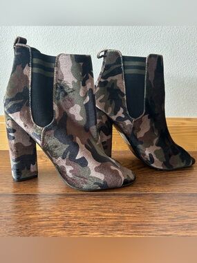 Qupid Camo Velvet Peep Toe Ankle Booties